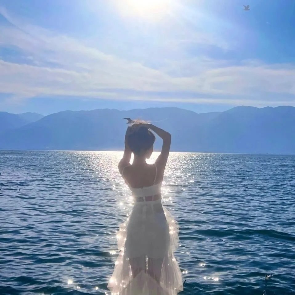 觉醒后校花哭着说爱我